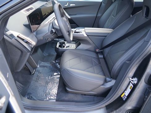 New 2026 BMW iX xDrive45 image 9