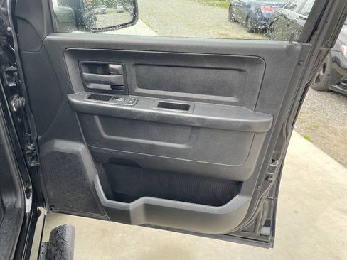 Used 2015 RAM 1500 Express RWD image 9