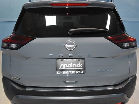 Used 2023 Nissan Rogue SL w/ SL Premium Package image 34