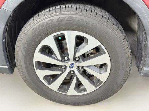 Used 2021 Subaru Outback Premium AWD/4WD image 34
