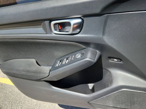 Used 2022 Honda Civic Sport image 8
