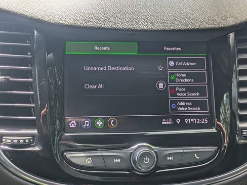 Used 2020 Chevrolet Trax Premier FWD image 22