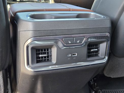Used 2025 GMC Sierra 1500 Denali Ultimate AWD/4WD image 19