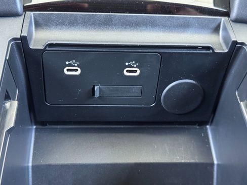 Used 2024 MAZDA MAZDA3 2.5 Turbo Sedan w/Premium Plus image 32