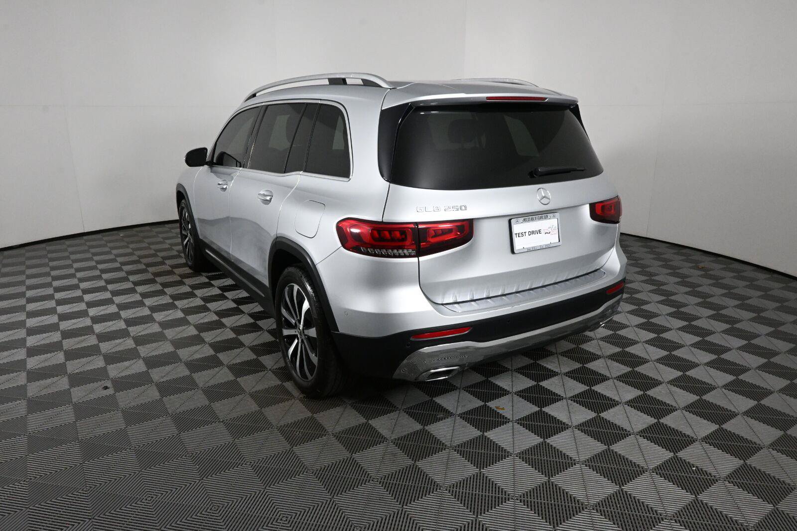 Certified 2021 Mercedes-Benz GLB 250 image 4