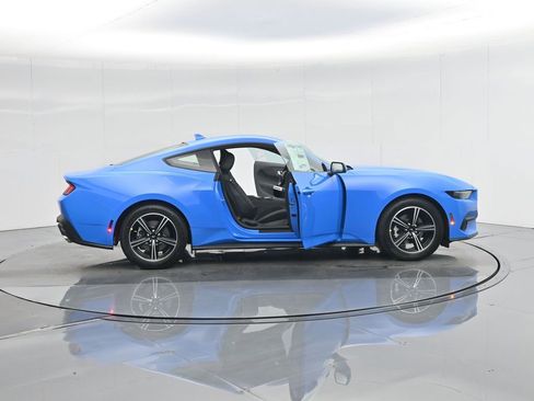 New 2025 Ford Mustang Coupe image 4