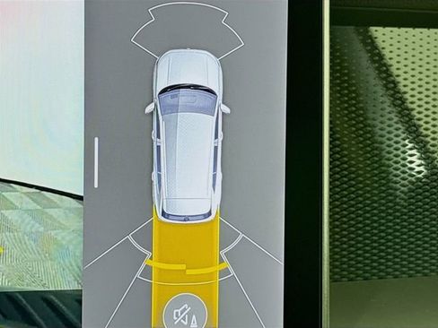 New 2025 Volkswagen Tiguan SE R-Line image 33