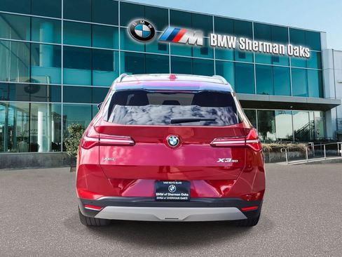 Used 2025 BMW X3 xDrive30i AWD/4WD image 5
