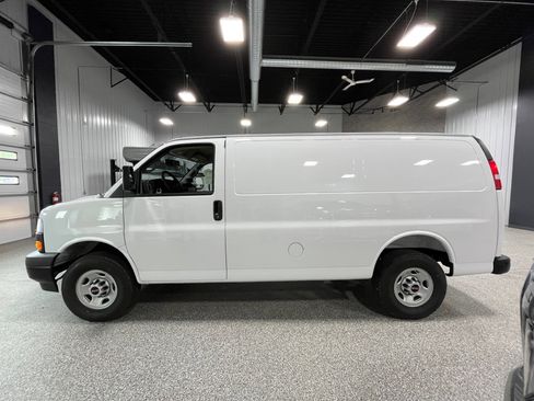 New 2025 GMC Savana 3500 w/ Driver Convenience Package image 2