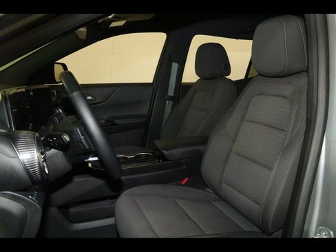 Used 2025 Chevrolet Equinox LT image 22