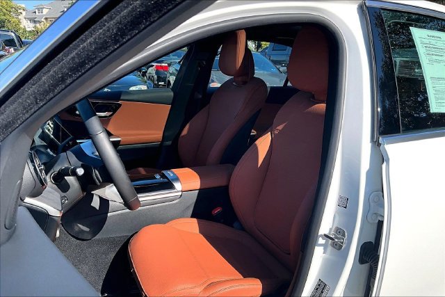 Used 2026 Mercedes-Benz C 300 4MATIC Sedan image 6