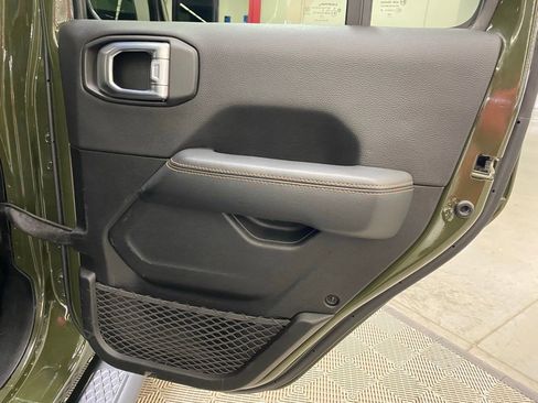 Used 2021 Jeep Gladiator Mojave w/ Cold Weather Group image 12