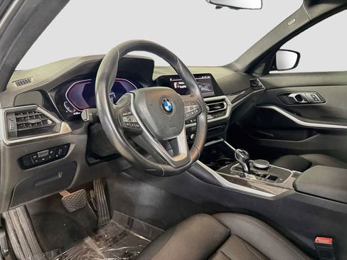 Used 2020 BMW 330i Sedan w/ Convenience Package RWD image 23