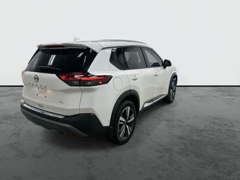 Used 2023 Nissan Rogue SL w/ SL Premium Package FWD image 3