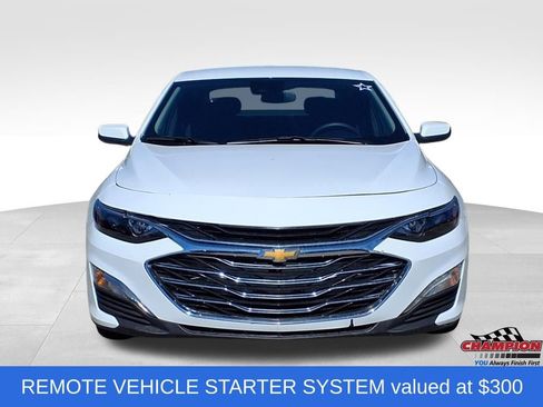 Used 2025 Chevrolet Malibu LS w/ Driver Confidence Package image 3