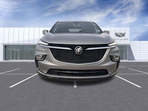 Used 2024 Buick Enclave Essence w/ Experience Buick Package FWD image 3
