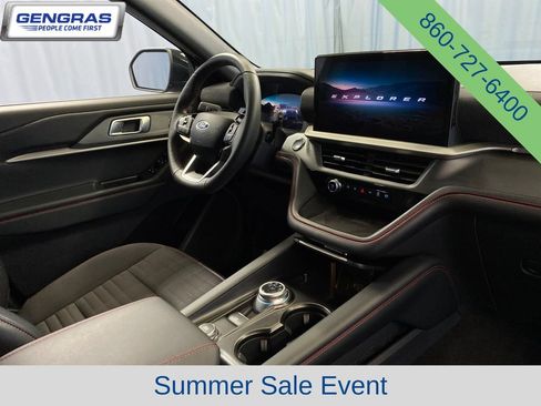 Used 2025 Ford Explorer ST-Line w/ ST-Line Street Pack AWD/4WD image 47