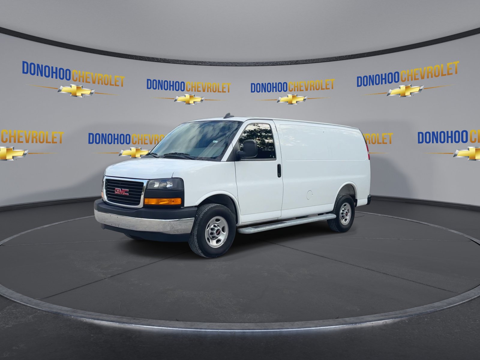 Used 2025 GMC Savana 2500 w/ Driver Convenience Package RWD image 7