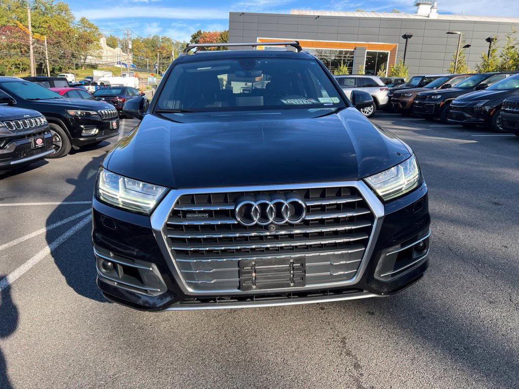 Used 2017 Audi Q7 3.0T Premium Plus w/ Premium Plus Package AWD/4WD image 2