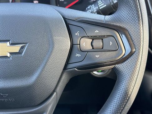 Used 2023 Chevrolet TrailBlazer LT w/ Convenience Package FWD image 8