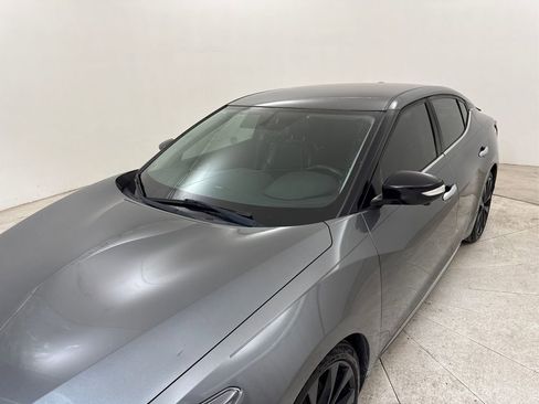 Used 2018 Nissan Maxima SR w/ Midnight Edition FWD image 13