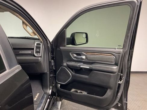 Used 2019 RAM 1500 Laramie image 24