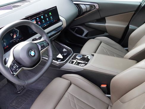 Certified 2025 BMW X3 xDrive30i image 10