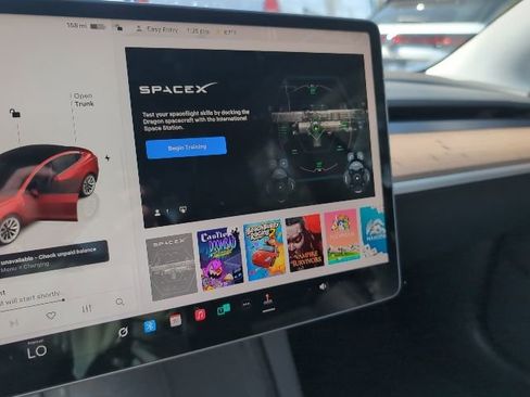 Used 2022 Tesla Model 3 Long Range image 18