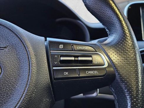 Used 2021 Kia Stinger GT-Line image 12