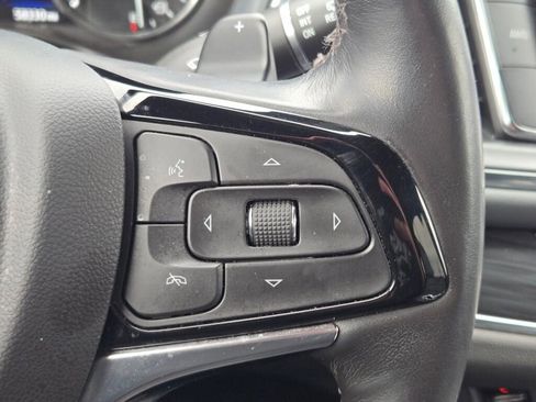 Used 2024 Buick Enclave Premium AWD/4WD image 28
