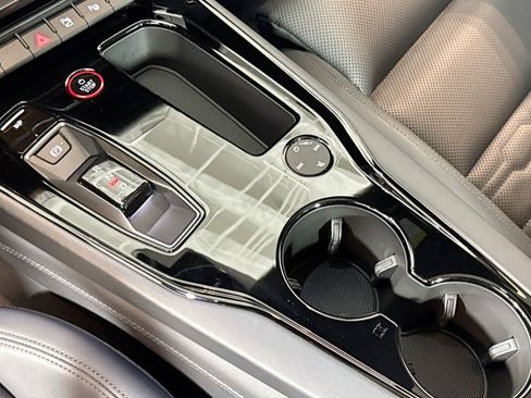 Used 2025 Audi RS e-tron GT performance AWD/4WD image 16