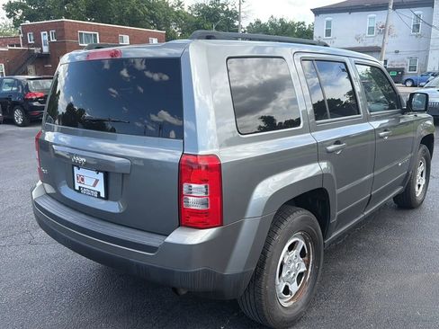 Used 2014 Jeep Patriot Sport AWD/4WD image 5
