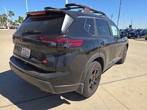 New 2026 Nissan Rogue SV image 15