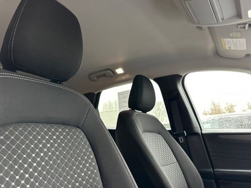 Used 2025 Ford Escape Active image 19