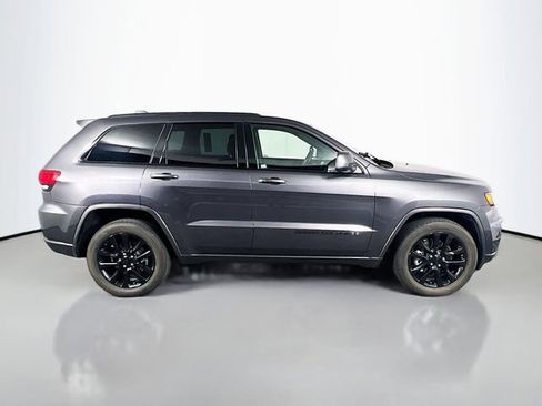 Used 2021 Jeep Grand Cherokee Laredo X image 9