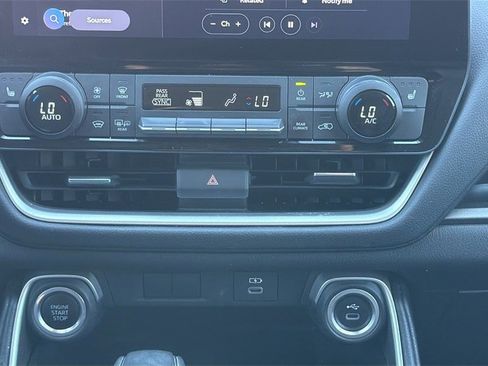 Used 2024 Toyota Grand Highlander XLE image 24