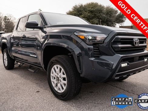 Certified 2024 Toyota Tacoma SR5 image 10