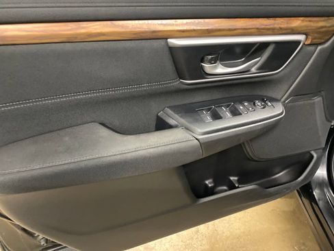 Used 2019 Honda CR-V LX image 15