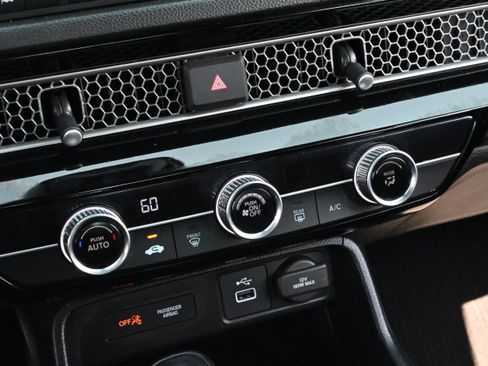 Used 2023 Honda Civic Sport image 17