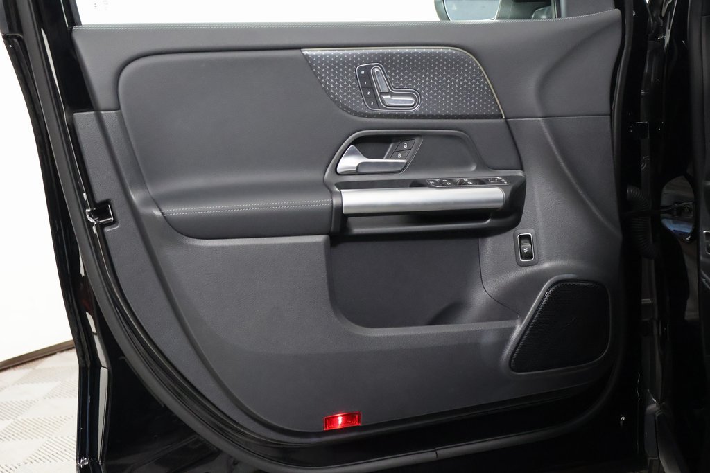 Certified 2025 Mercedes-Benz GLA 250 image 12