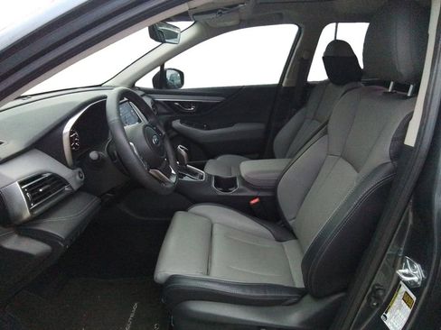 Used 2025 Subaru Outback Limited image 9