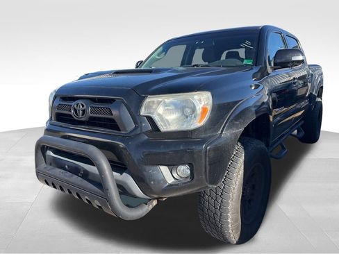 Used 2015 Toyota Tacoma 4x4 Double Cab image 2