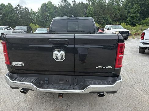 Used 2025 RAM 1500 Limited AWD/4WD image 9