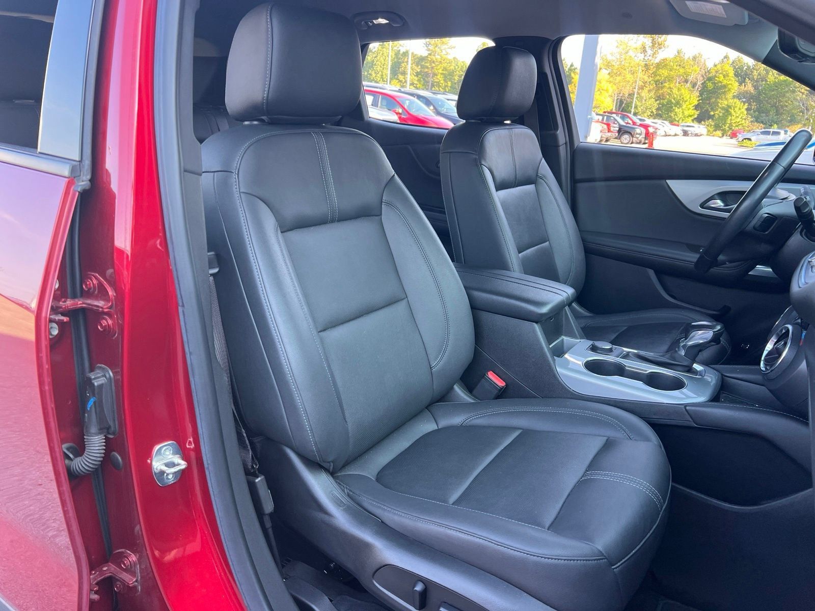 Used 2021 Chevrolet Blazer LT w/ Sound & Technology Package FWD image 36