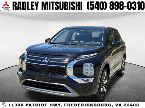 New 2026 Mitsubishi Outlander SE AWD/4WD image 1