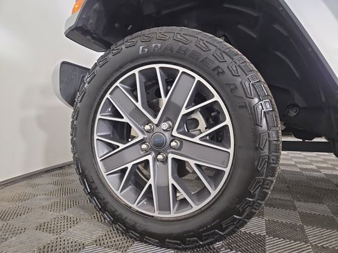 Used 2024 Jeep Wrangler High Altitude image 35