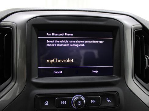 Used 2024 Chevrolet Silverado 2500 Custom w/ Custom Value Package image 18