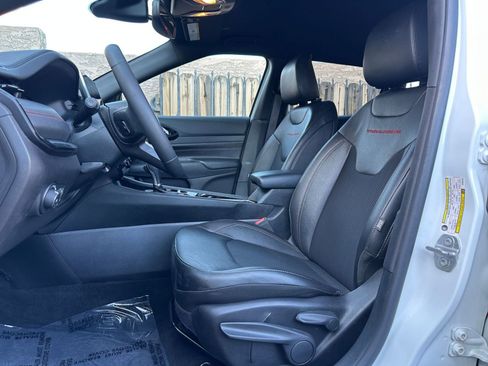 Used 2025 Jeep Compass Trailhawk w/ Trailer Tow Group image 25