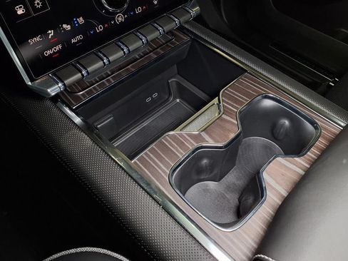 New 2026 GMC Sierra EV Denali AWD/4WD image 19