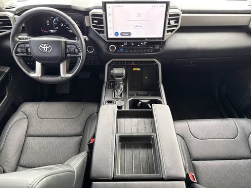 Used 2024 Toyota Tundra Limited AWD/4WD image 11